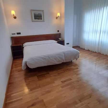 Hotel Las Moreras Леон Екстериор снимка